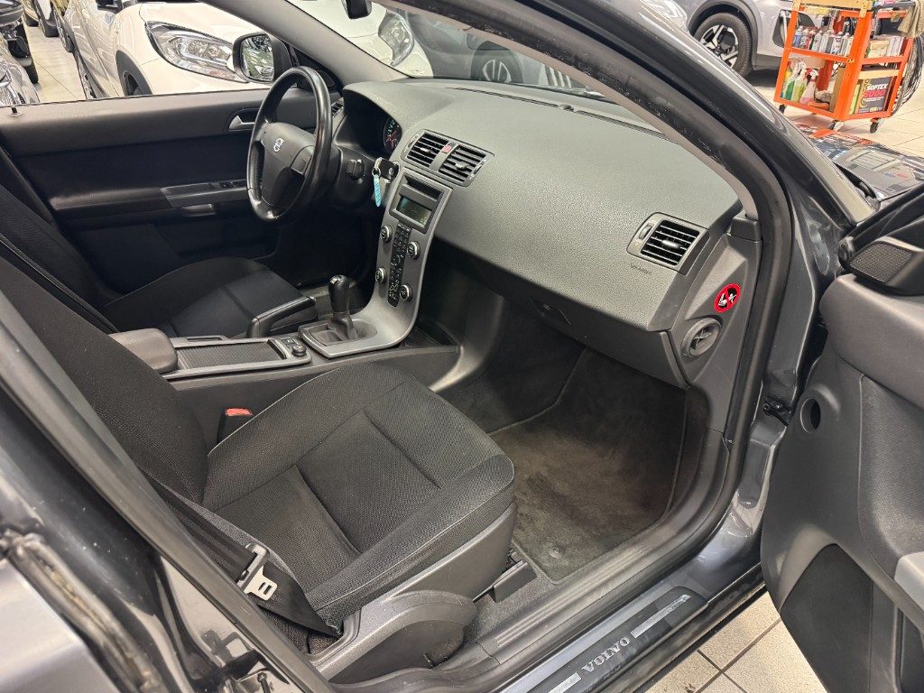VOLVO S40 DRIVe Momentum 105.000KM-UNICO PROPRIETARIO - 4