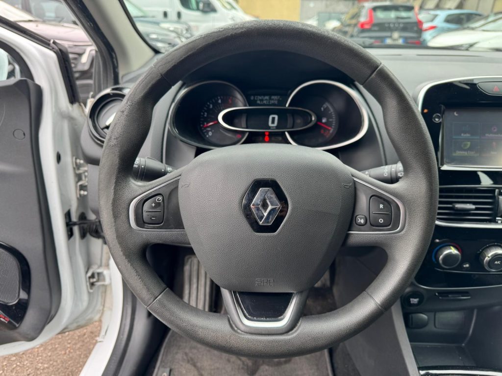 RENAULT Clio dCi 8V 75 CV  5 porte ENERGY INTENSE - 8