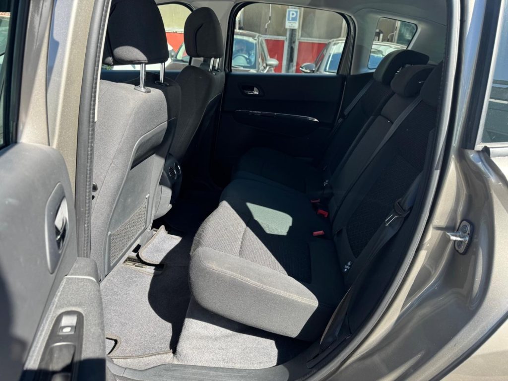 PEUGEOT 3008 BlueHDi 120 EAT6 S&S Allure - 17