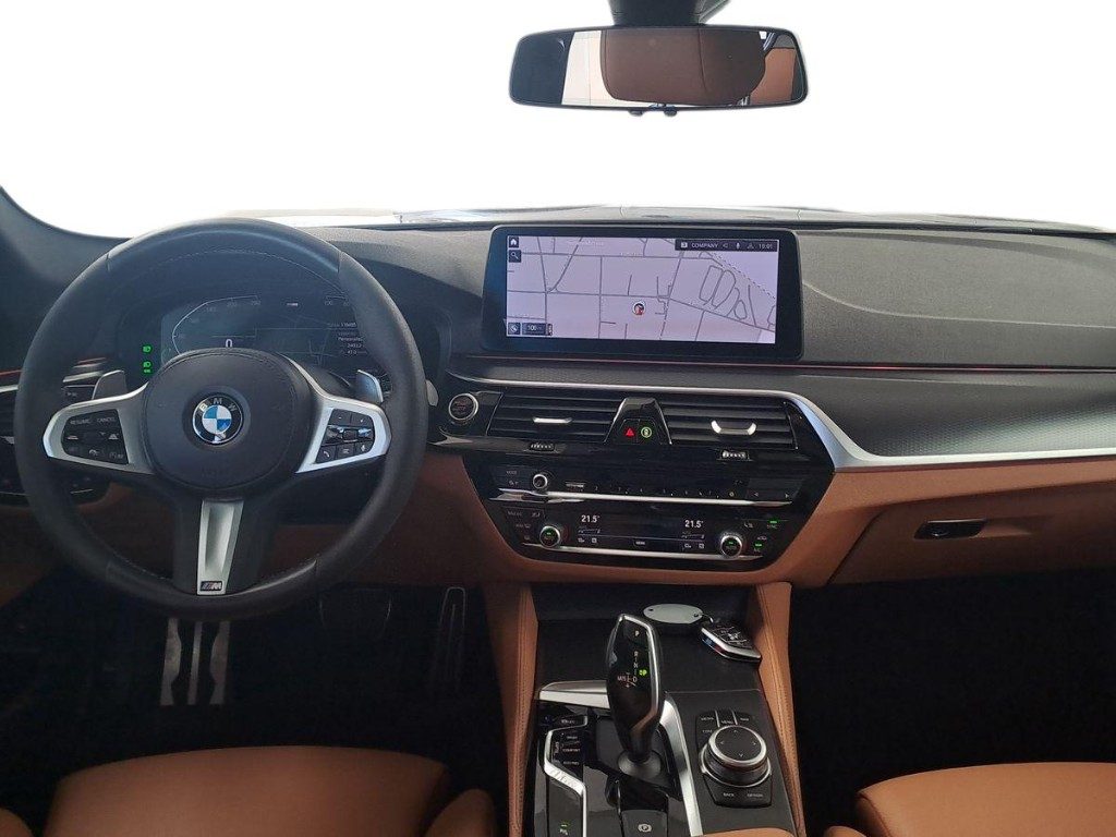 BMW 530 d 48V Touring Msport Aut. + Tetto apr. - 9