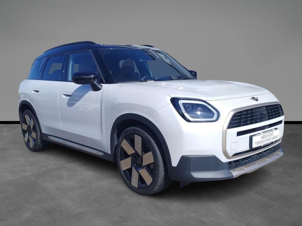 MINI Countryman D Favoured Countryman Pacchetto L Aut. + tetto apr - 16