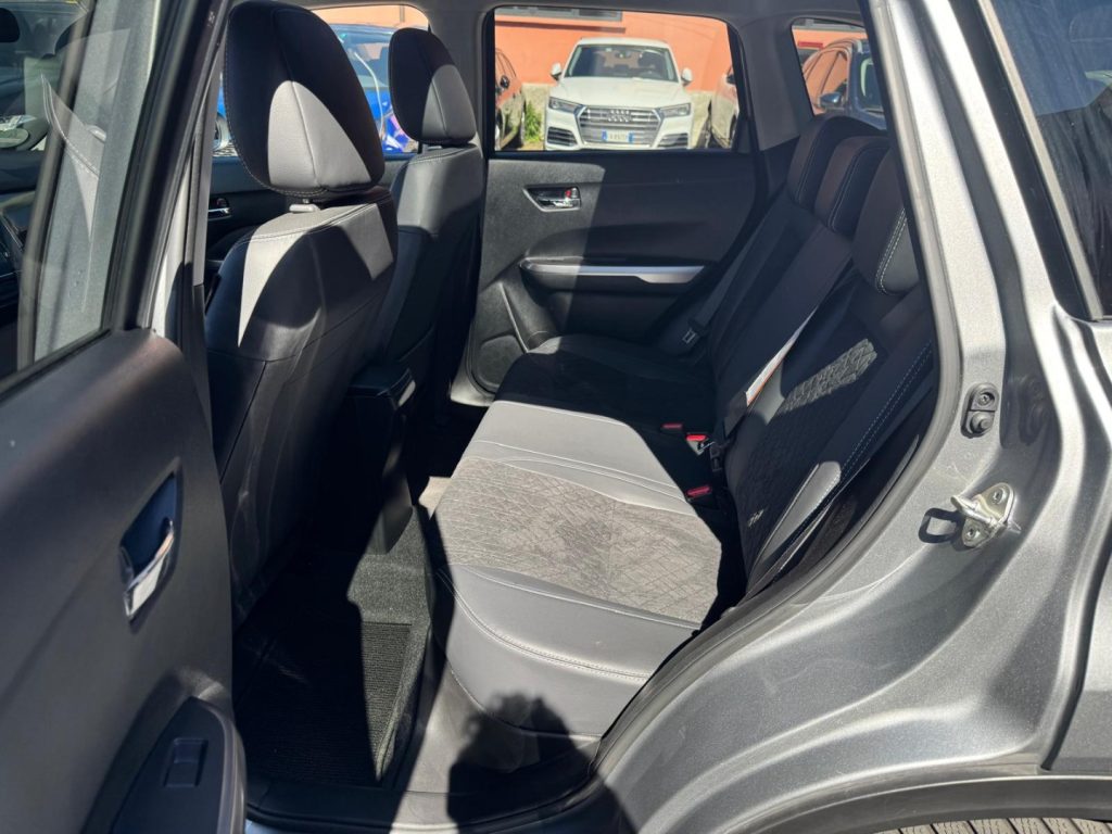 SUZUKI Vitara 1.5 FULL Hybrid A/T 4WD AllGrip Starview - 18