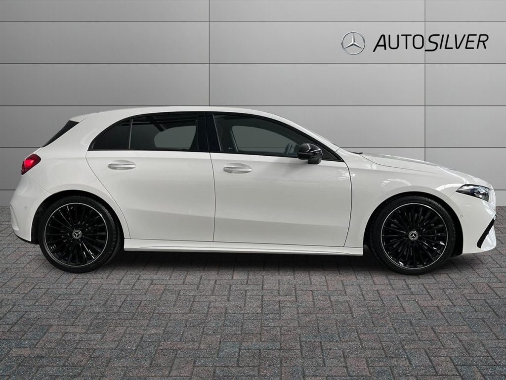 MERCEDES-BENZ A 250 Automatic 4Matic AMG Line Premium Plus - 5