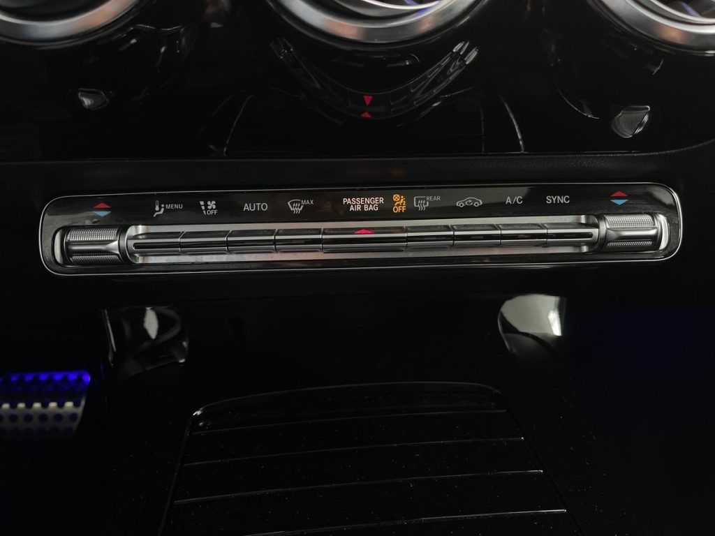MERCEDES-BENZ A 250 Automatic 4Matic AMG Line Premium Plus - 13