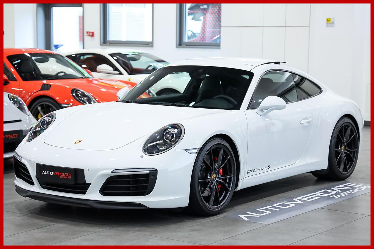 PORSCHE 991