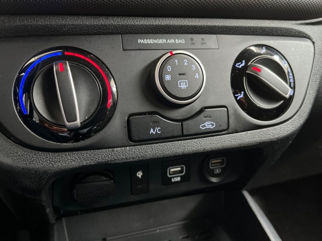 HYUNDAI i10 1.0 MPI Tech - 14