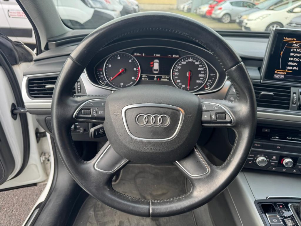 AUDI A6 Avant 2.0 TDI 177 CV AUT. Business plus - 9