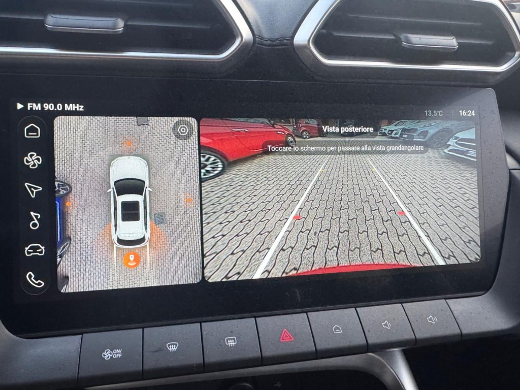 MG ZS 1.5 FullHybrid+ 197CV LUXURY - 11