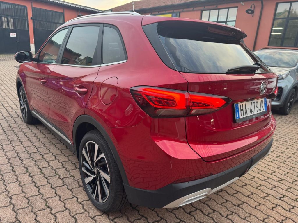 MG ZS 1.5 FullHybrid+ 197CV LUXURY - 6