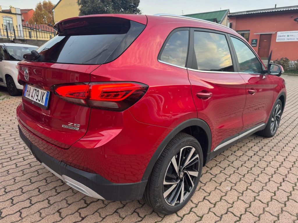 MG ZS 1.5 FullHybrid+ 197CV LUXURY - 5