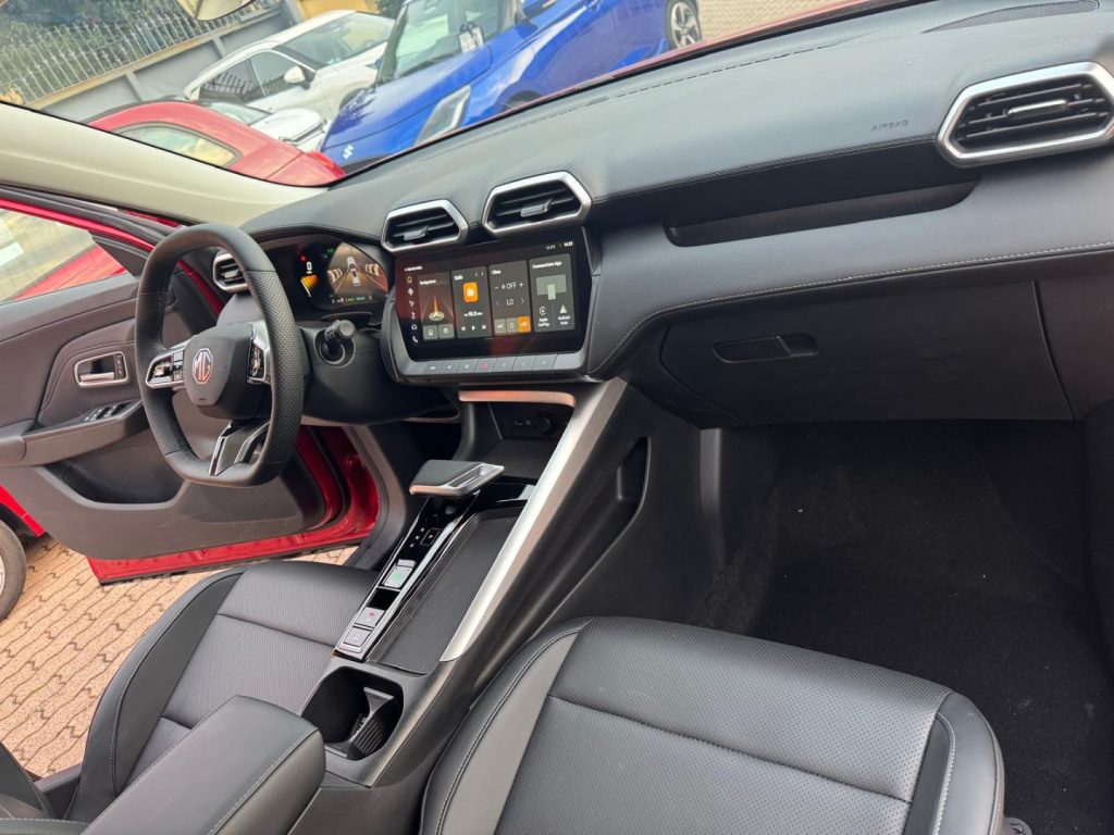 MG ZS 1.5 FullHybrid+ 197CV LUXURY - 19
