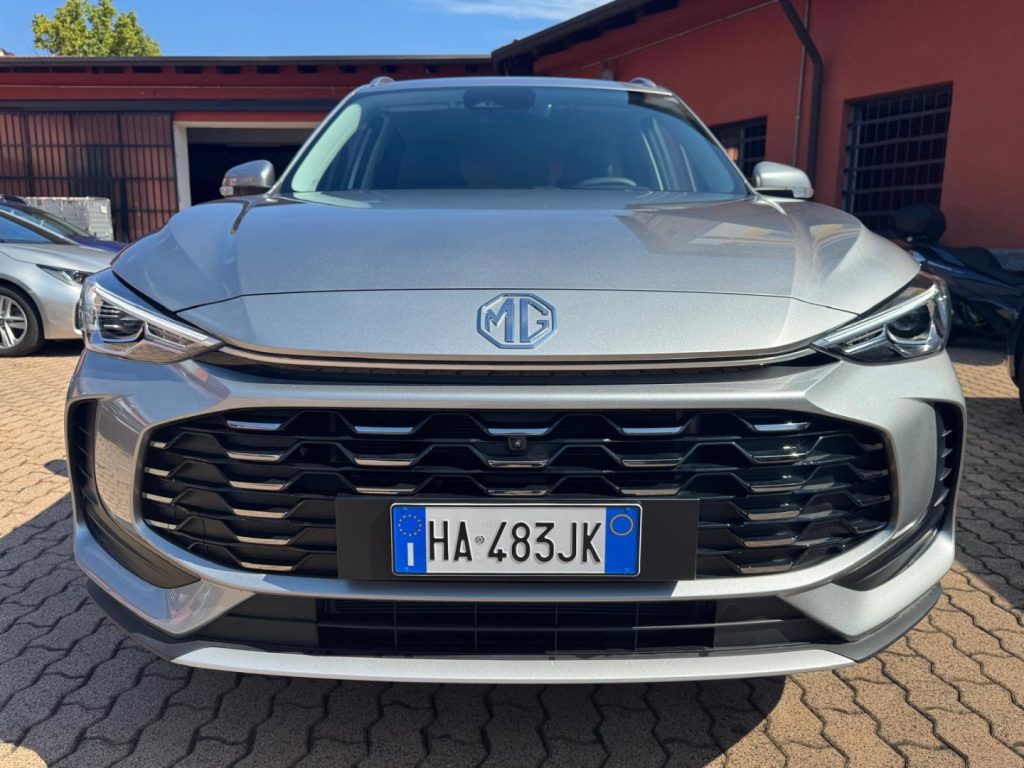 MG ZS 1.5 Hybrid+ 197CV LUXURY - 3