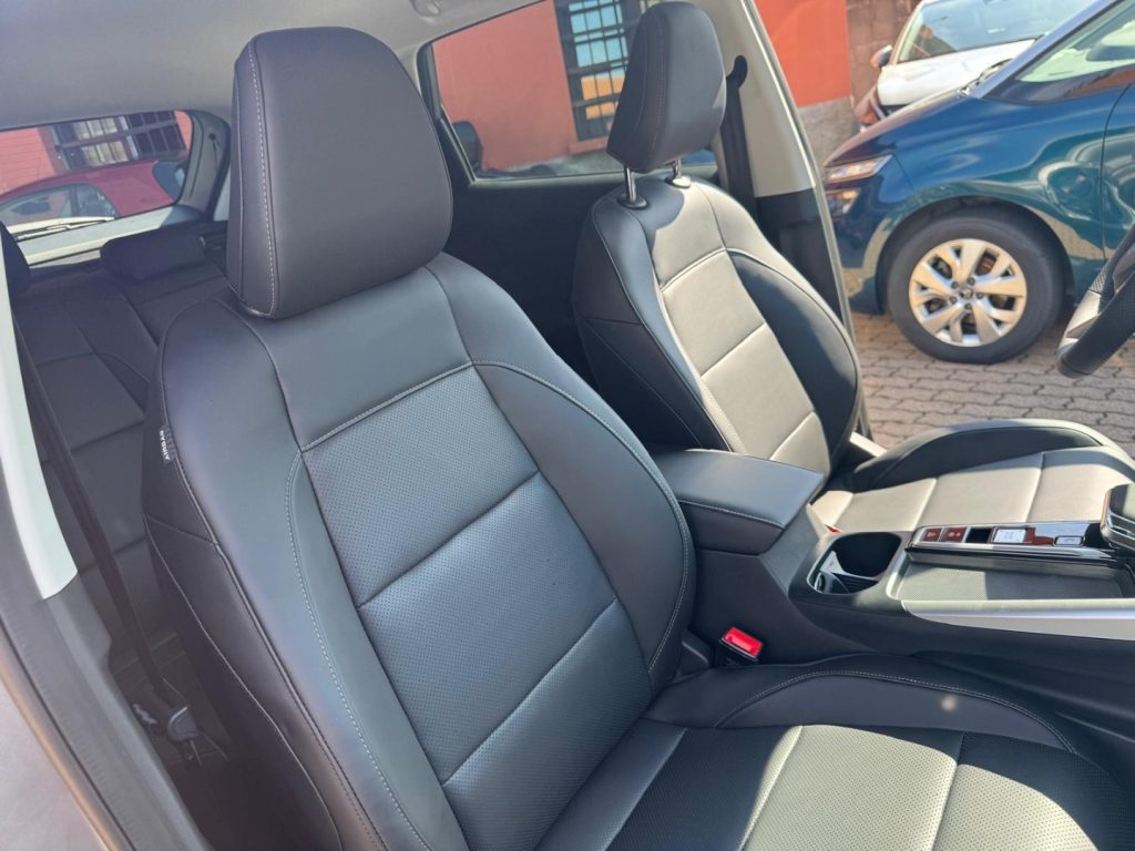 MG ZS 1.5 Hybrid+ 197CV LUXURY - 13