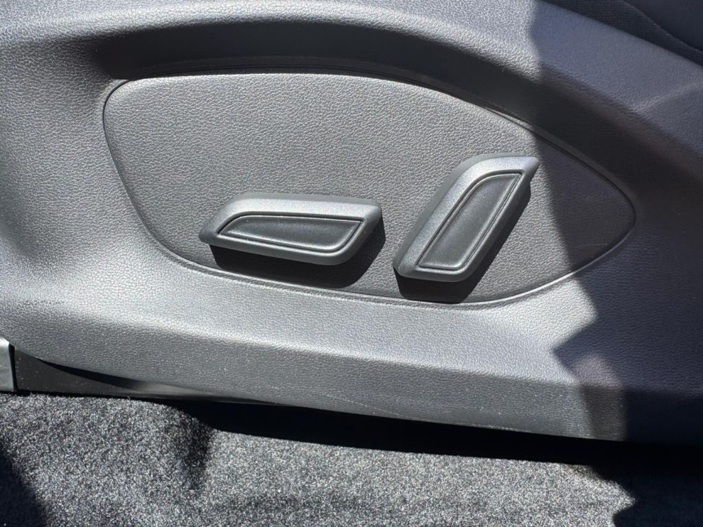MG ZS 1.5 Hybrid+ 197CV LUXURY - 17