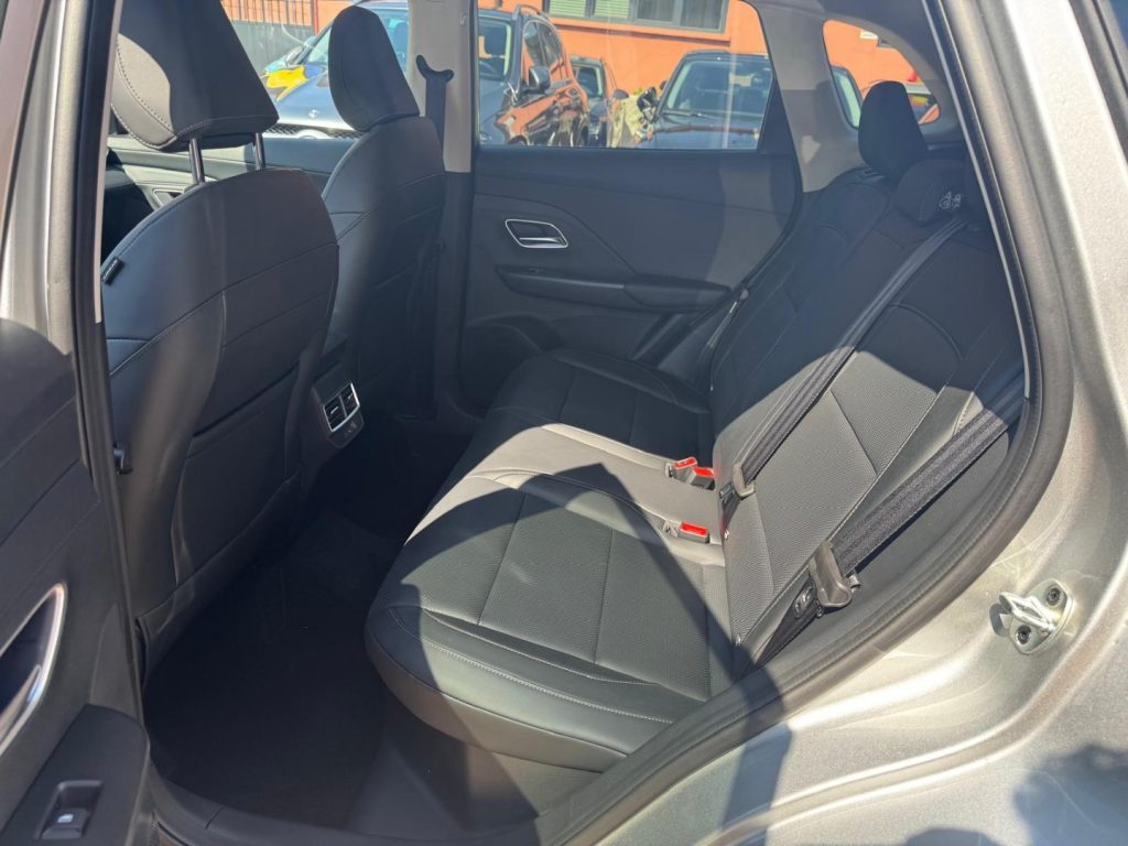 MG ZS 1.5 Hybrid+ 197CV LUXURY - 22