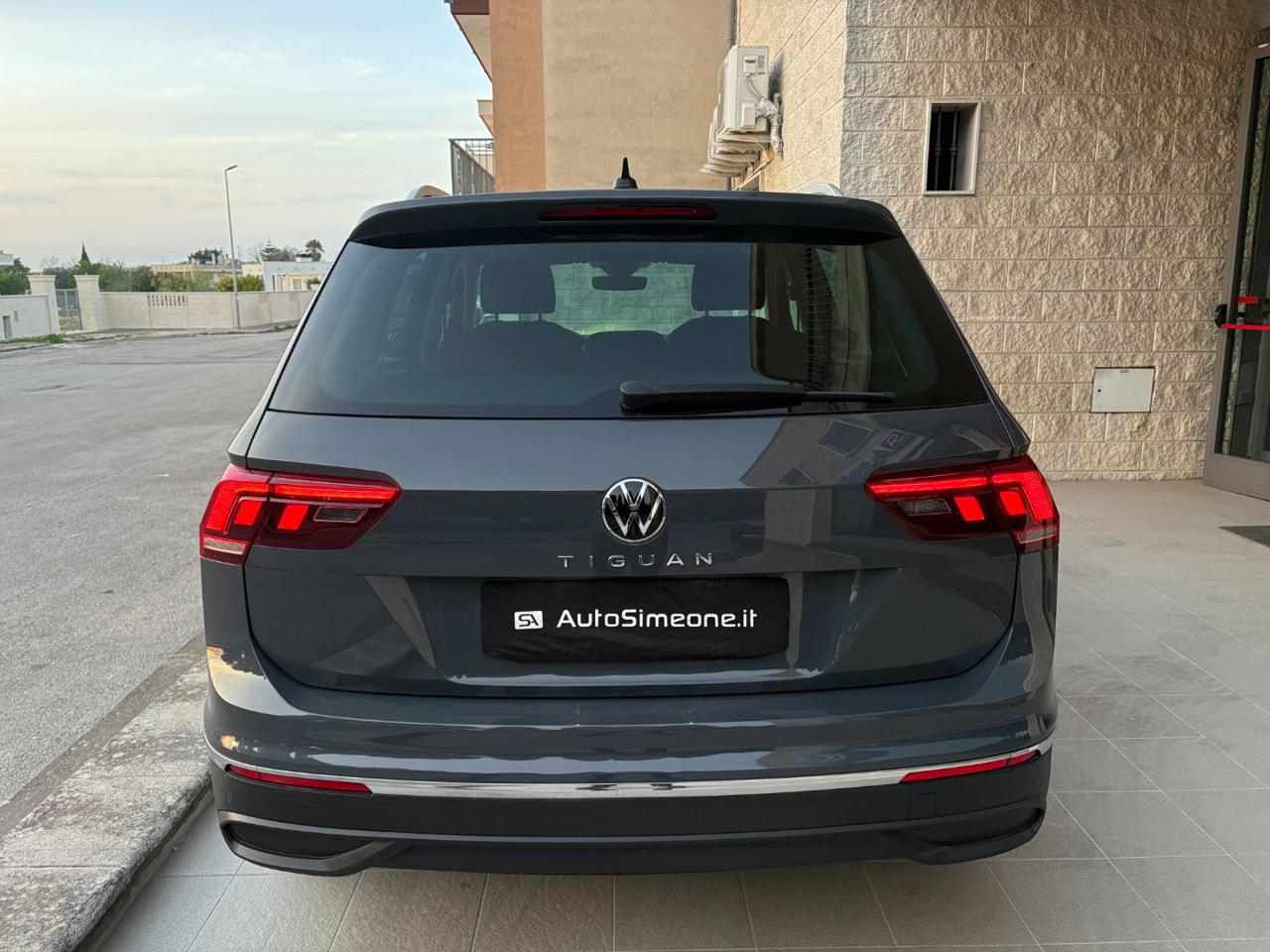 VOLKSWAGEN Tiguan 2.0 TDI 150 CV SCR DSG Life - 6