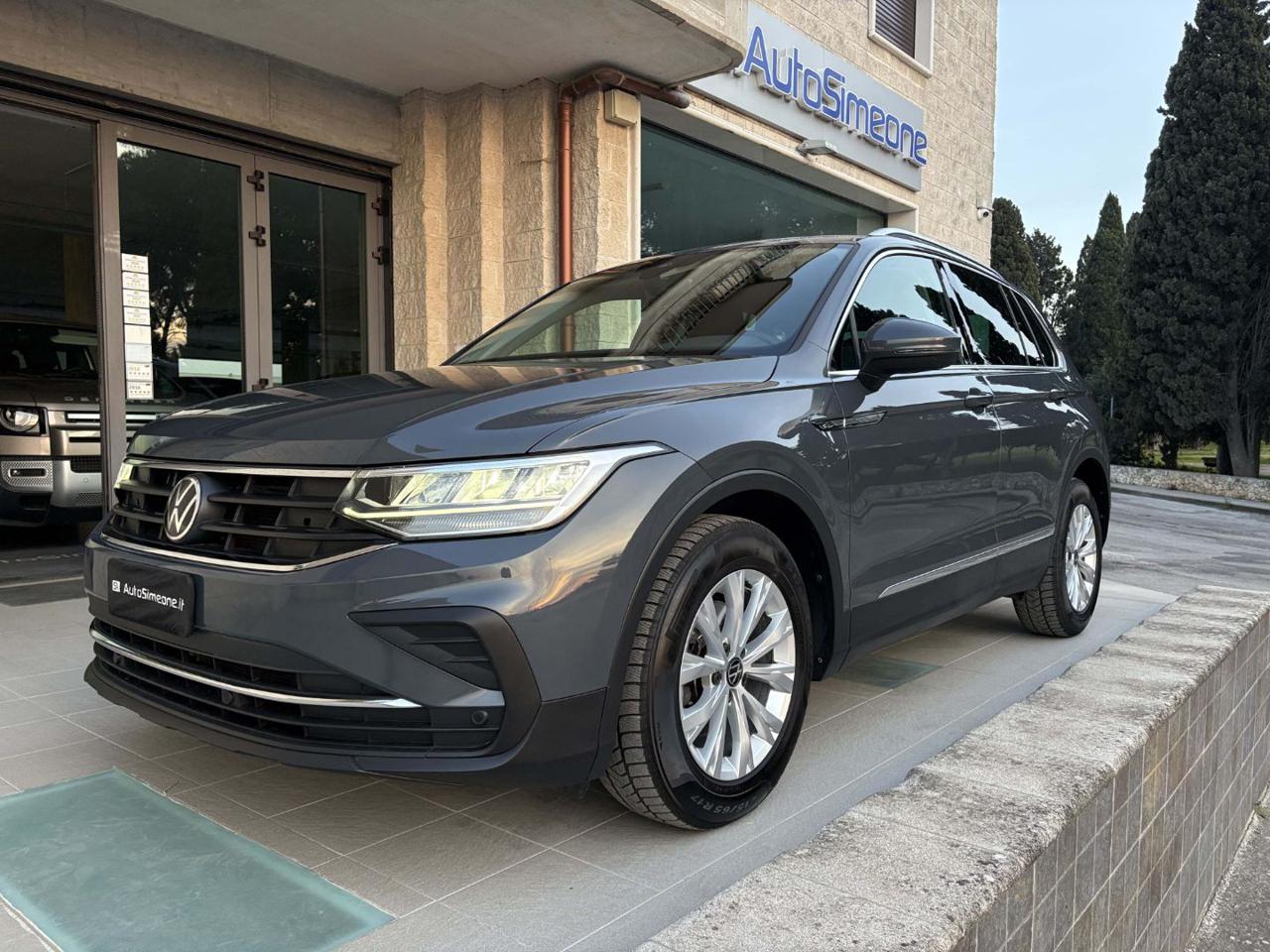 VOLKSWAGEN Tiguan 2.0 TDI 150 CV SCR DSG Life - 1