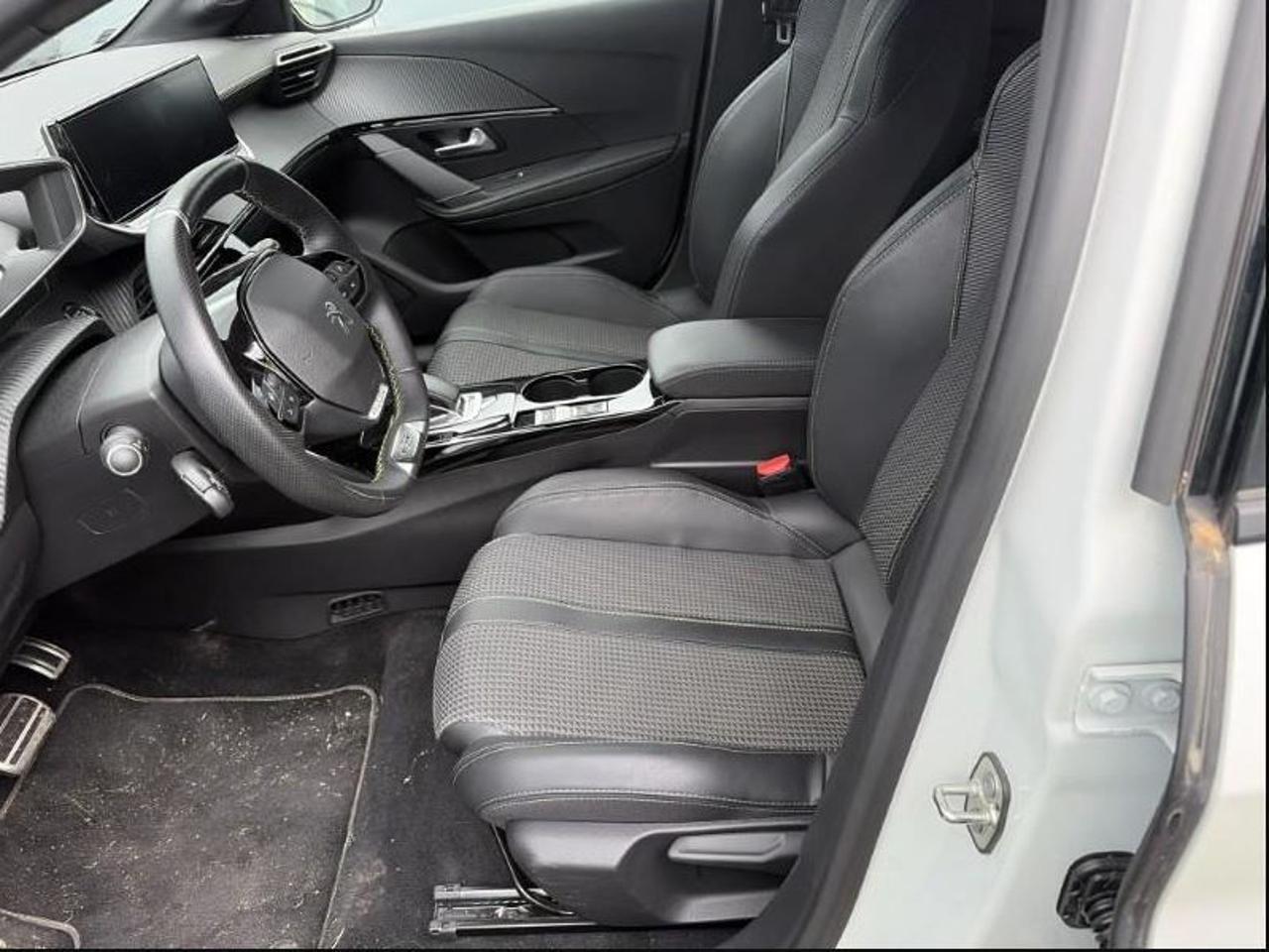 PEUGEOT 208 motore elettrico 136 CV 5 porte GT - 6
