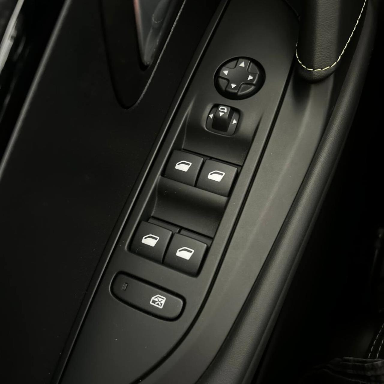 PEUGEOT 208 motore elettrico 136 CV 5 porte GT - 29