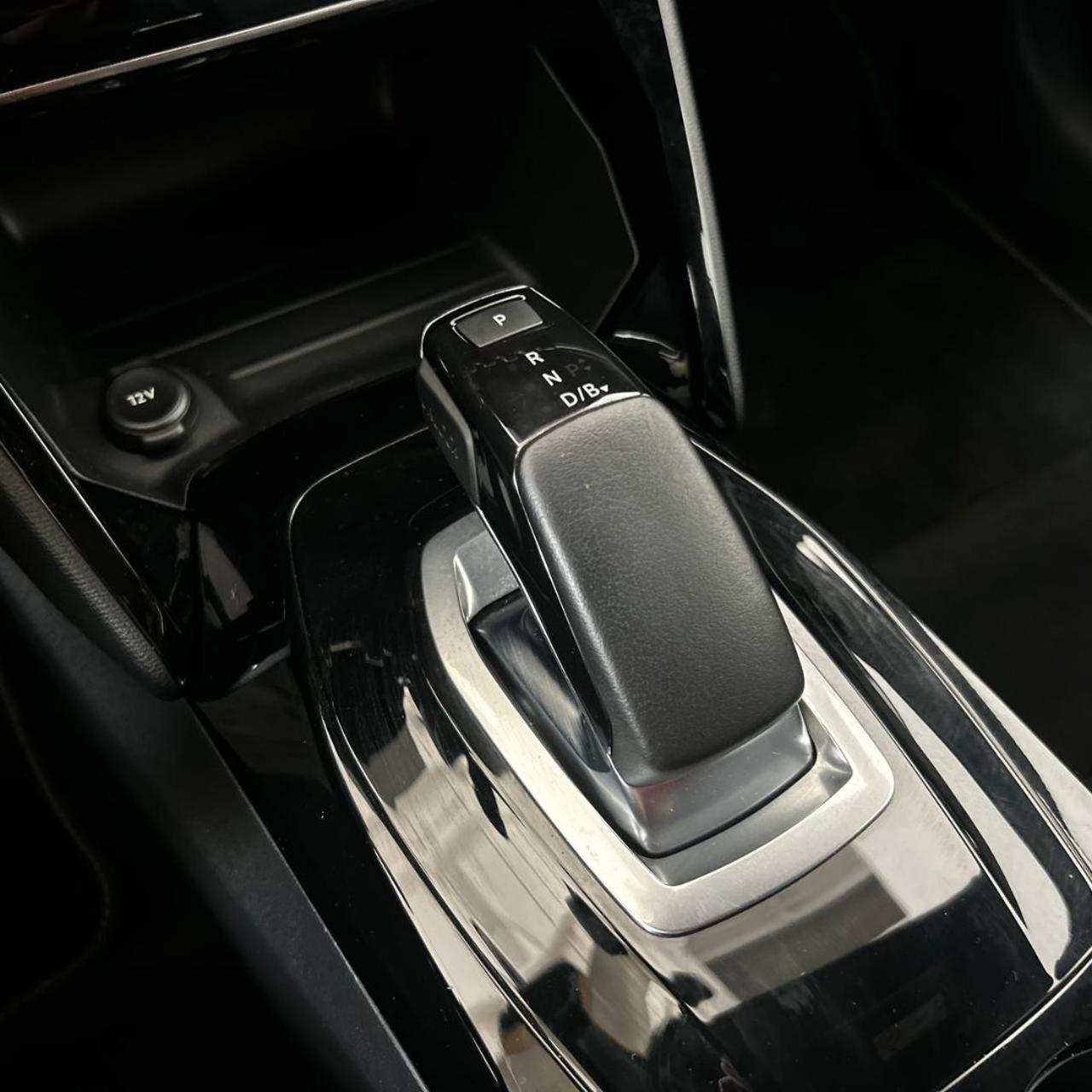 PEUGEOT e-208 motore elettrico 136 CV 5 porte GT - 25