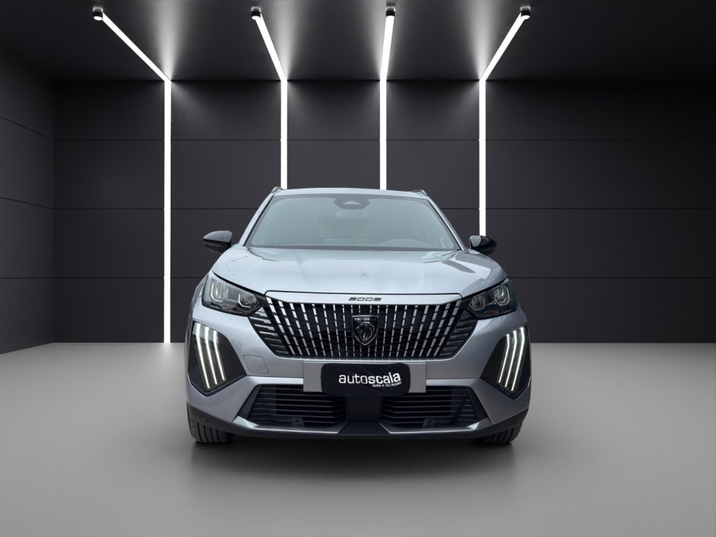 PEUGEOT 2008 Hybrid 136 e-DCS6 Allure - 8