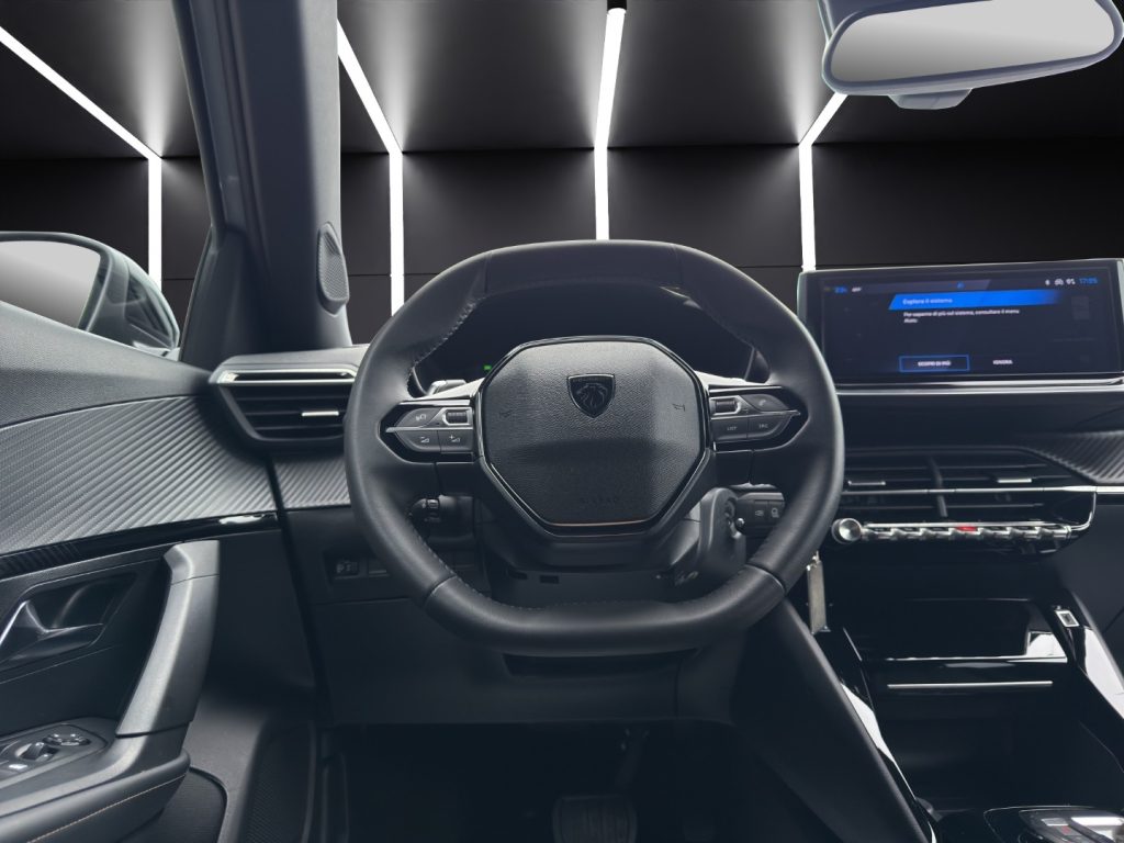 PEUGEOT 2008 Hybrid 136 e-DCS6 Allure - 10