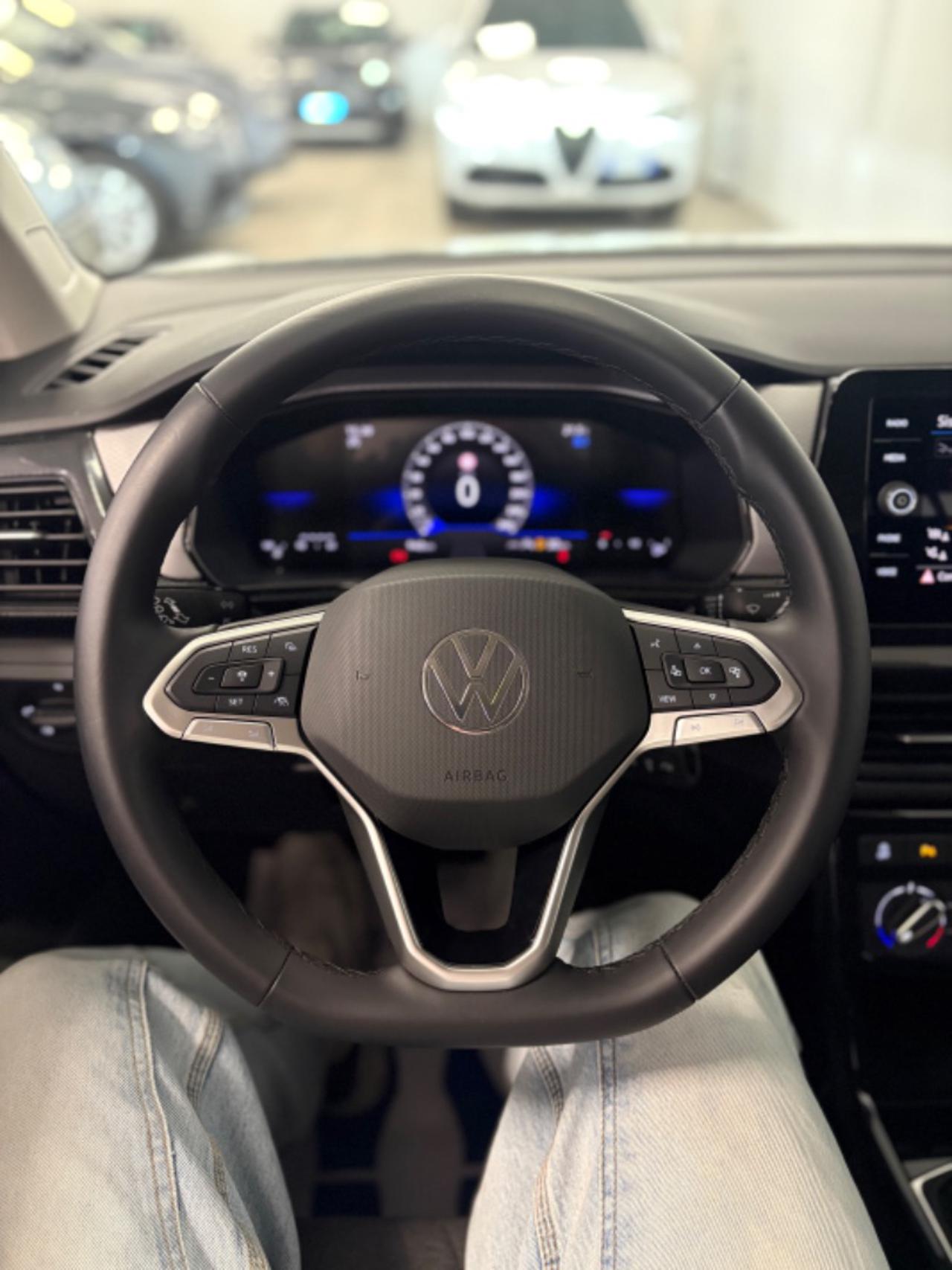 VOLKSWAGEN T-Cross 1.0 TSI Life 95 CV - 8