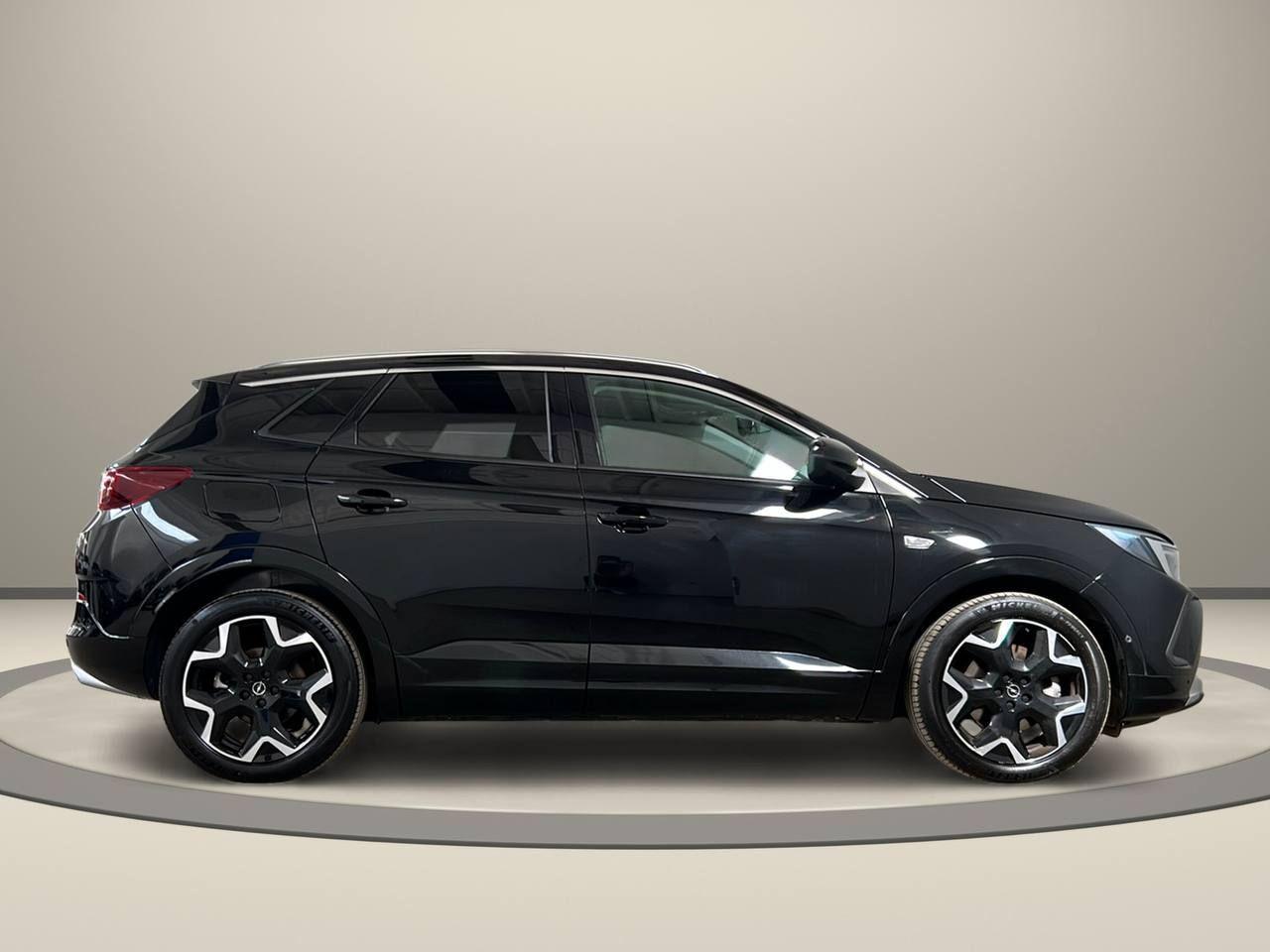OPEL Grandland 1.6 PHEV aut. AWD Ultimate - 4