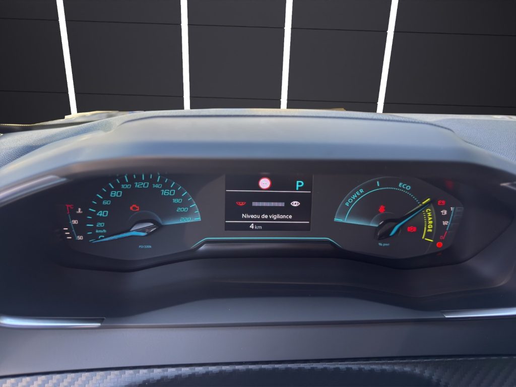 PEUGEOT 208 Hybrid 110 e-DCS6 Style - 9