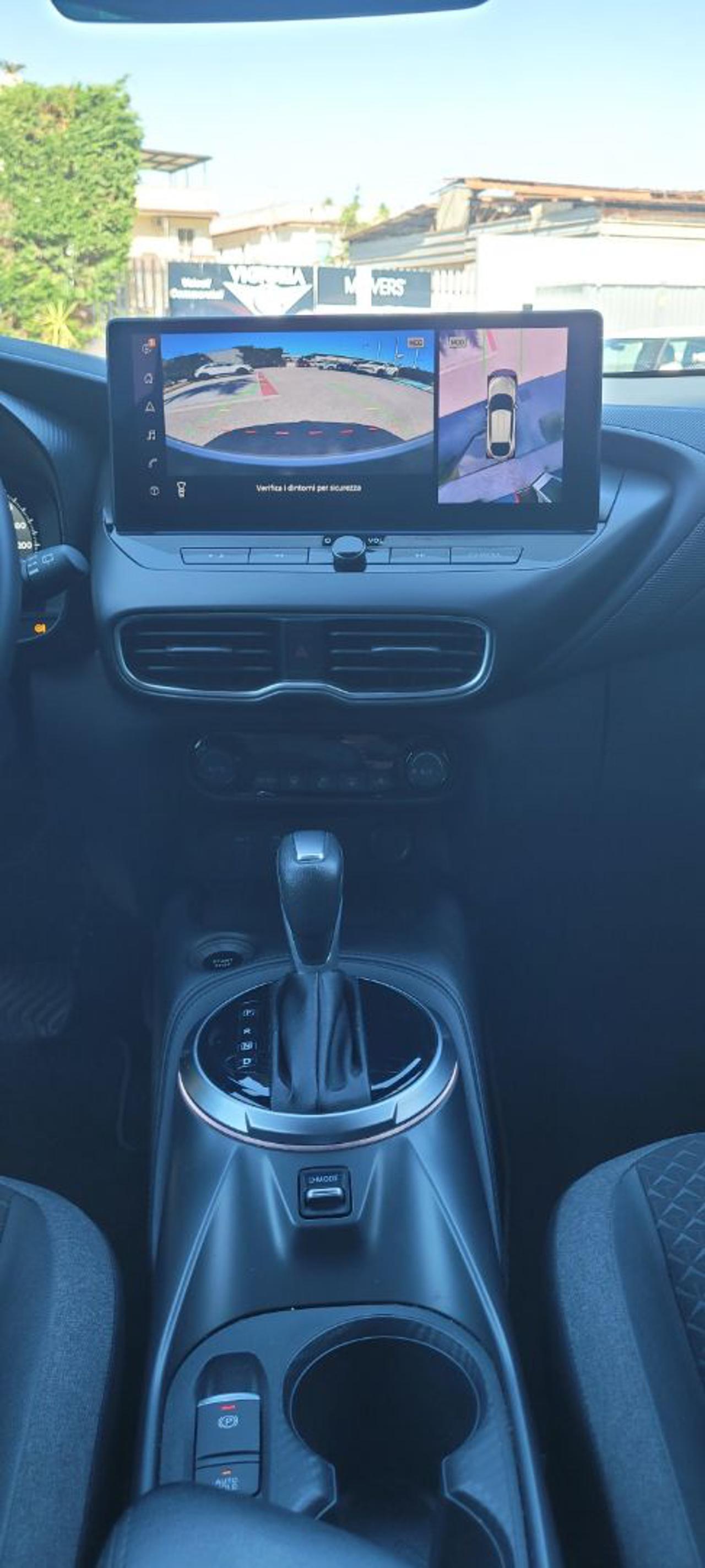 NISSAN Juke 1.6 HEV N-Connecta - 9