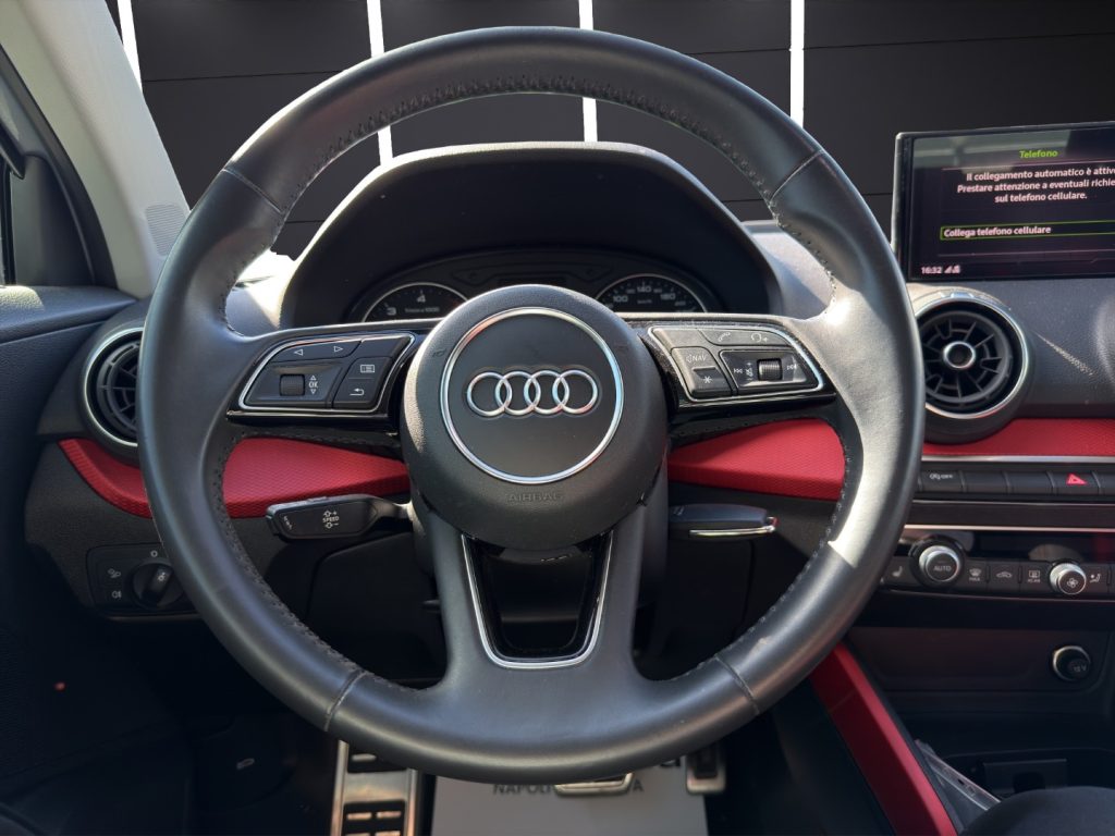 AUDI Q2 30 TDI S tronic S line Edition - 10