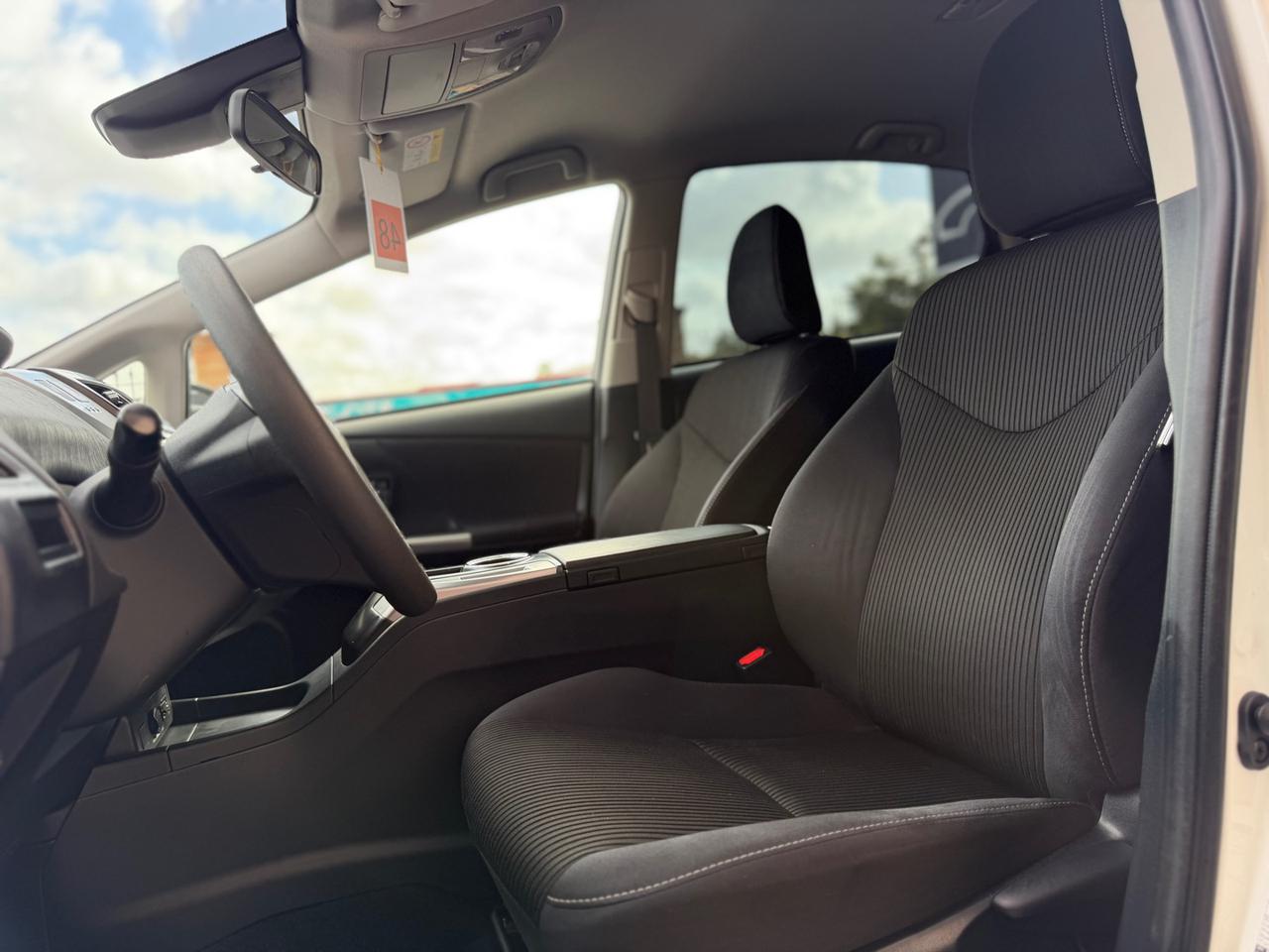 TOYOTA Prius+ 1.8 Active - 14