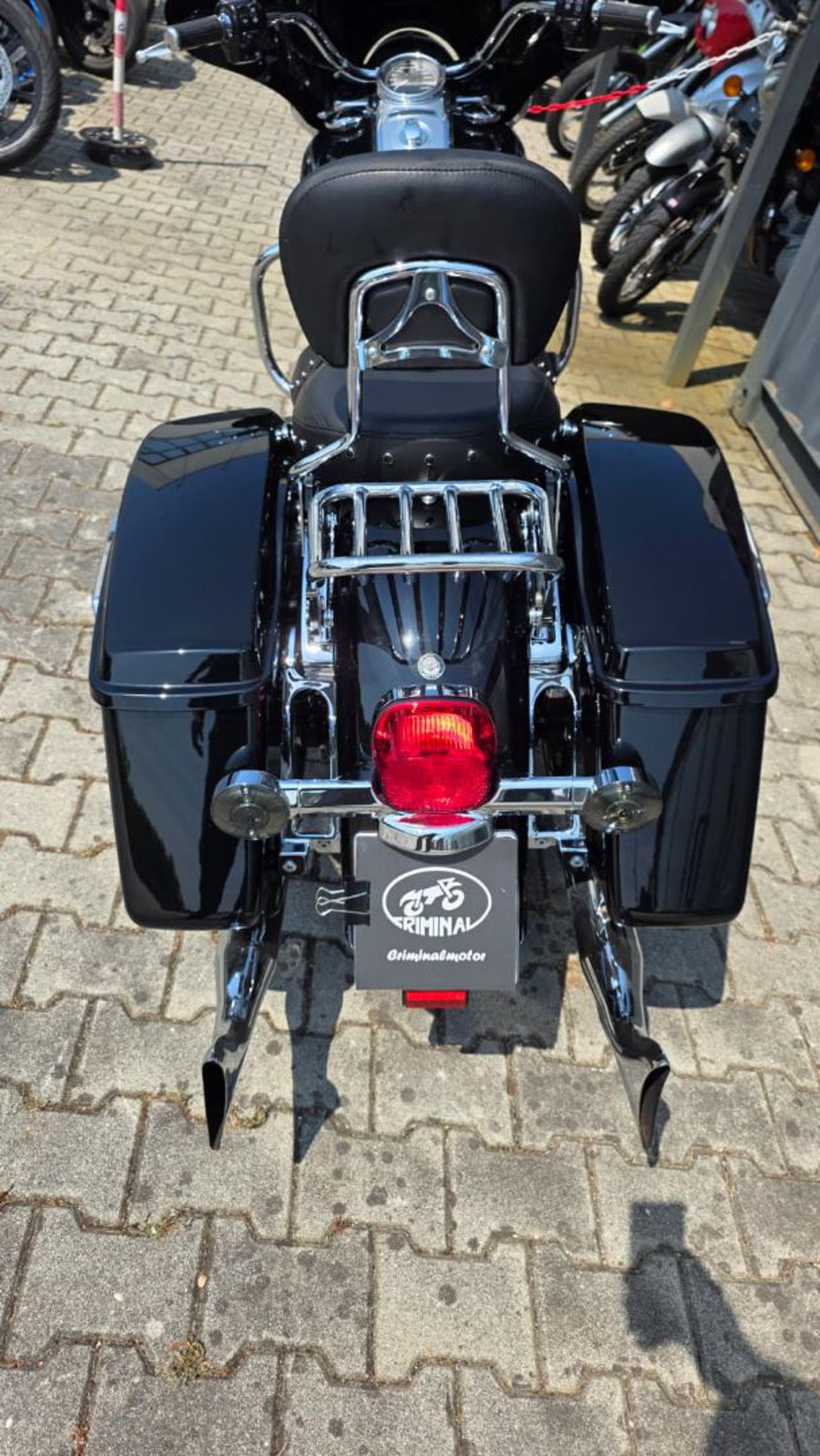 HARLEY-DAVIDSON FLHR Road King 2017 - 10