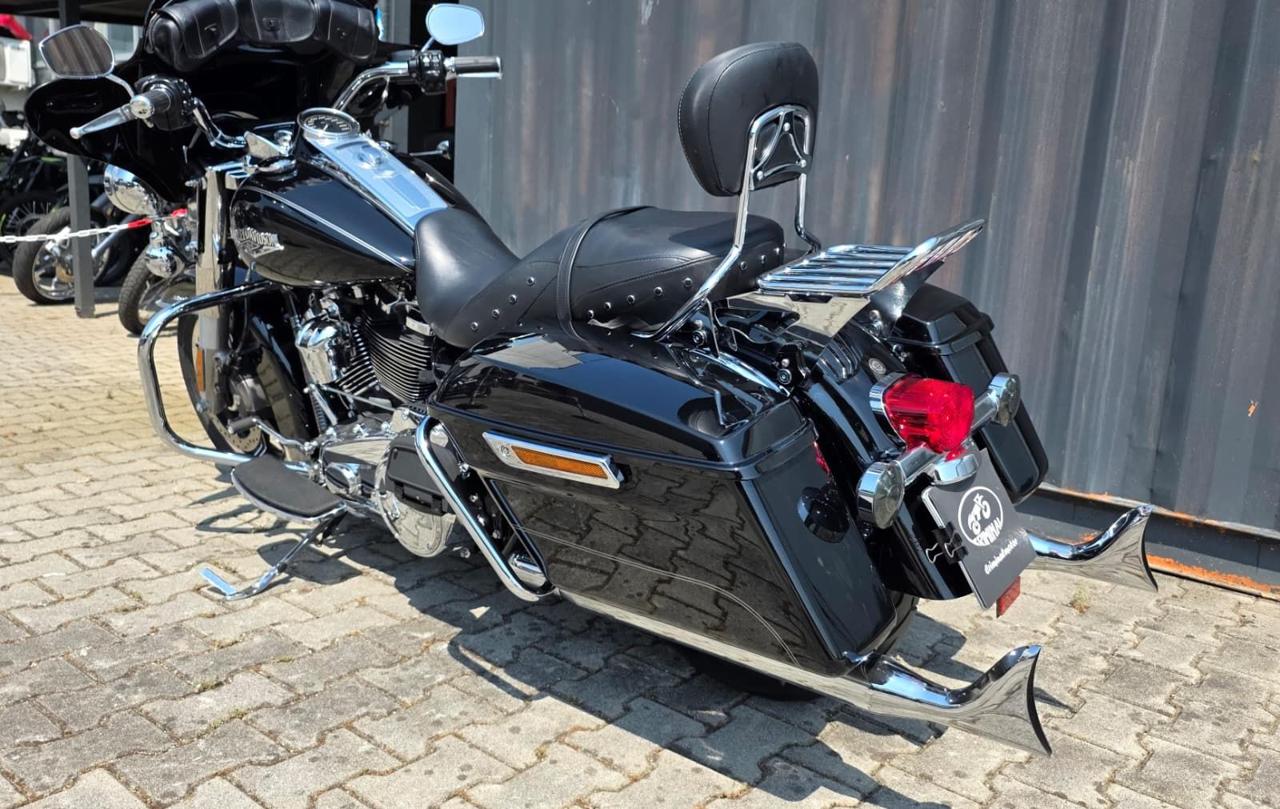 HARLEY-DAVIDSON FLHR Road King 2017 - 15