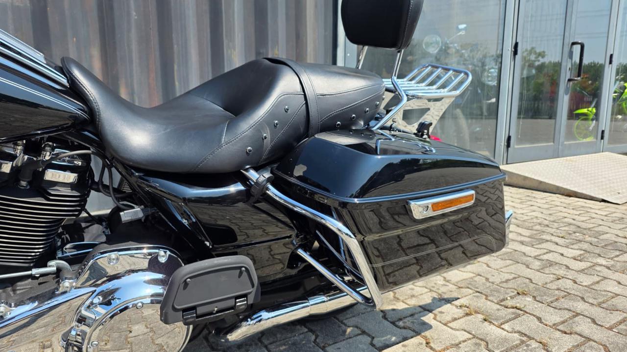 HARLEY-DAVIDSON FLHR Road King 2017 - 22