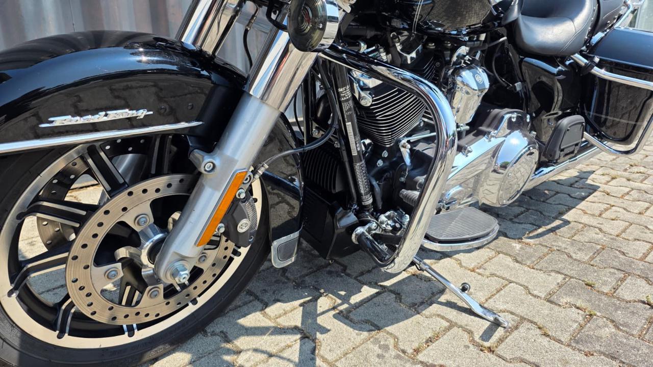 HARLEY-DAVIDSON FLHR Road King 2017 - 18