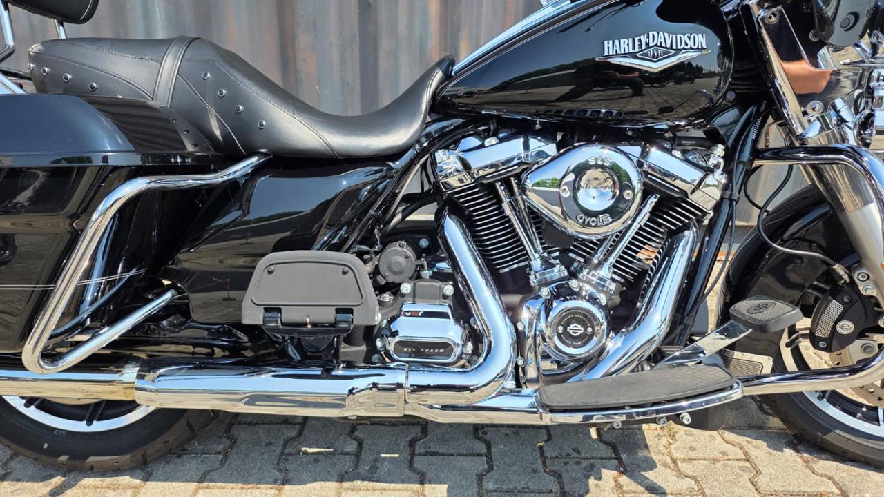 HARLEY-DAVIDSON FLHR Road King 2017 - 12
