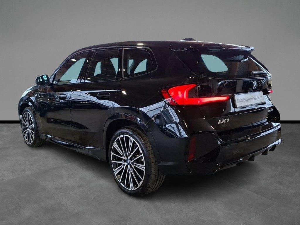 BMW iX1 eDrive 20 Msport Aut. + Tetto apr. - 4