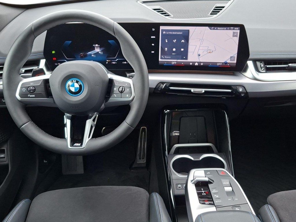 BMW iX1 eDrive 20 Msport Aut. + Tetto apr. - 9
