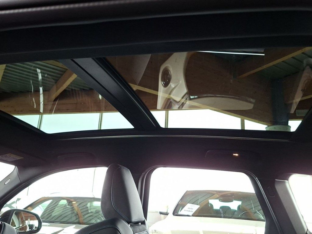 BMW iX1 eDrive 20 Msport Aut. + Tetto apr. - 8