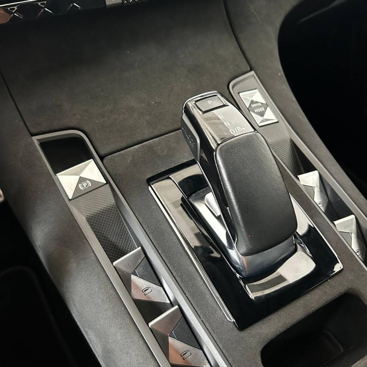 DS AUTOMOBILES DS 7 Crossback E-Tense 4x4 Performance Line TETTO APRIBILE - 28