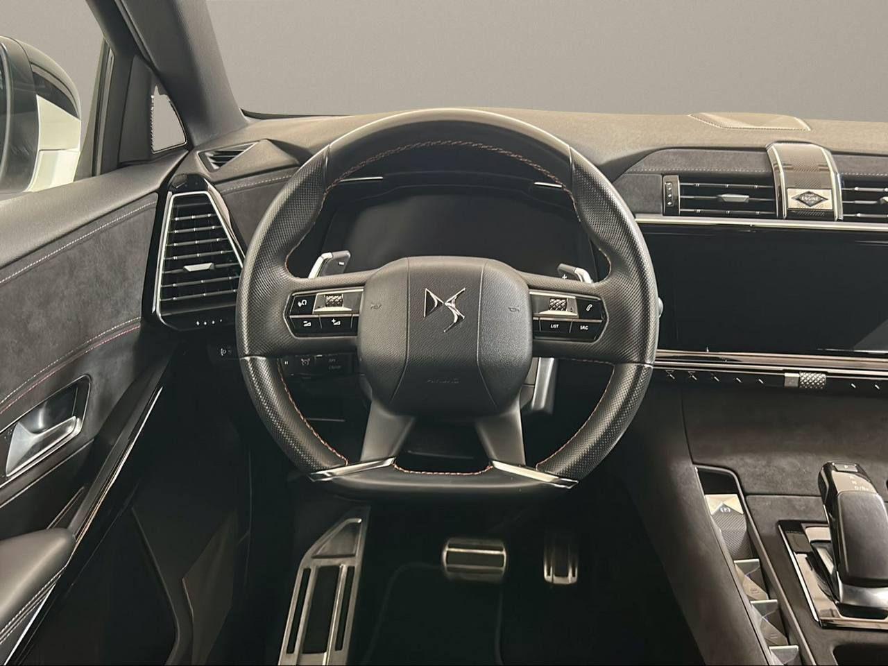 DS AUTOMOBILES DS 7 Crossback E-Tense 4x4 Performance Line TETTO APRIBILE - 16