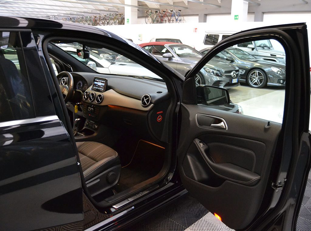 MERCEDES-BENZ B 180 BlueEFFICIENCY Premium Unico Proprietario - 4