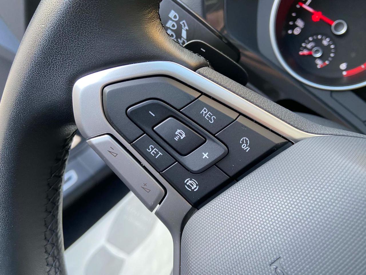 VOLKSWAGEN Tiguan 2.0 TDI 150 CV SCR DSG Life - 18
