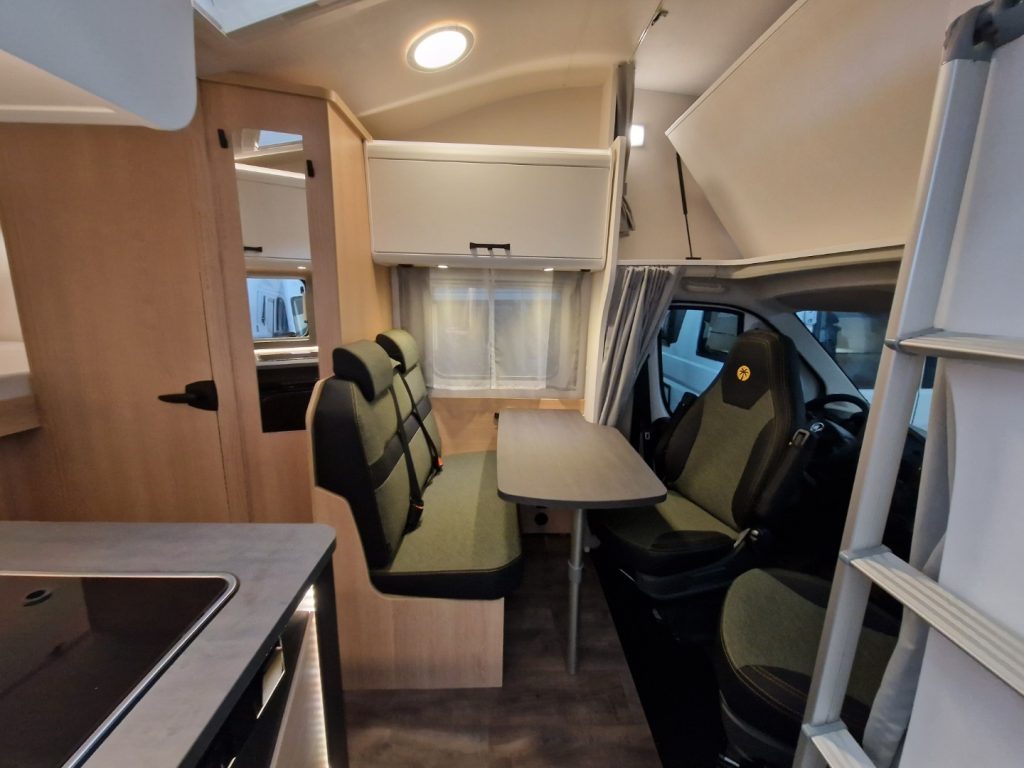 PRENOTA SUNLIGHT A60 MANSARDATO 5,95 METRI