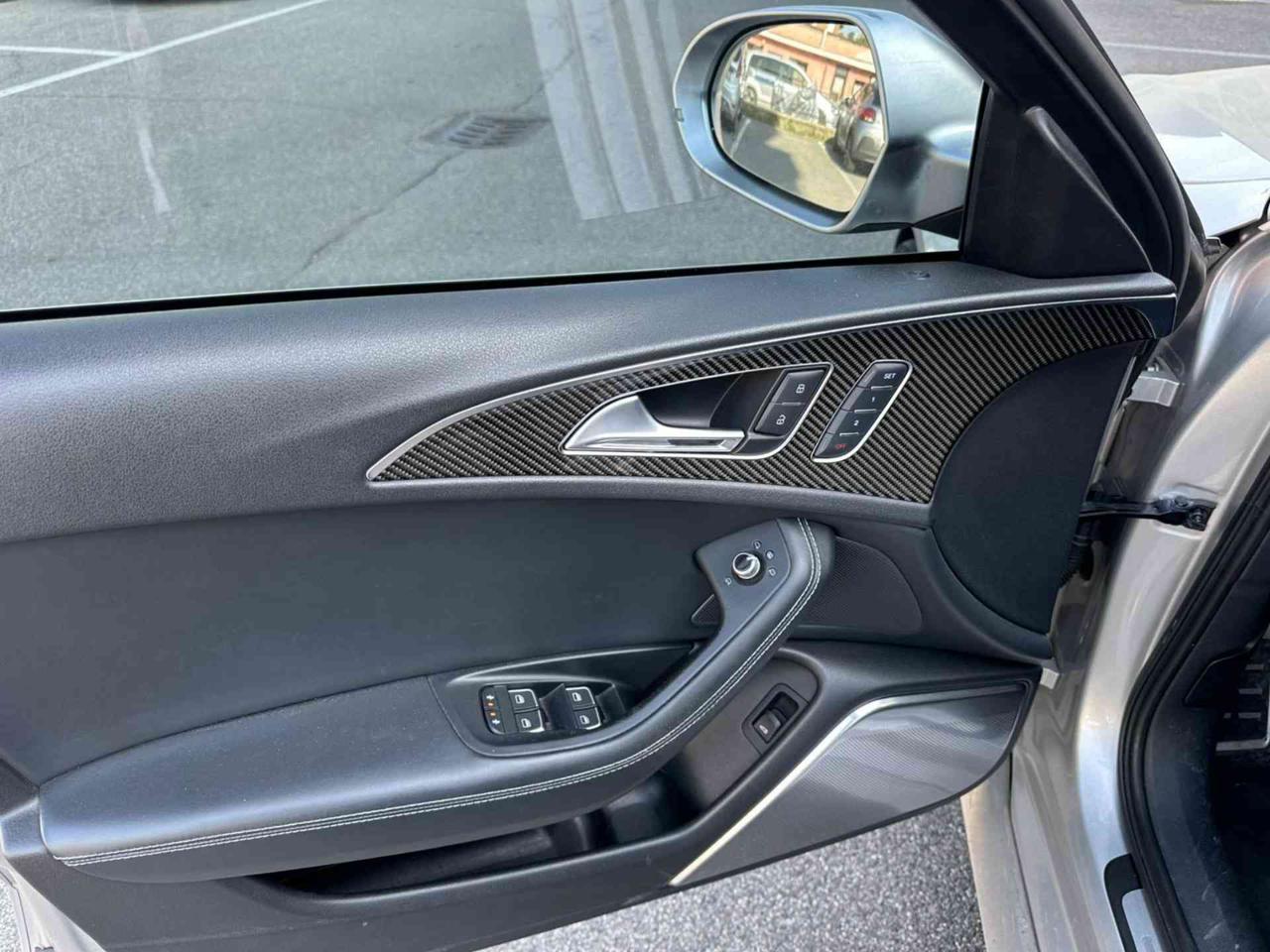 AUDI RS6 Avant 4.0 TFSI quattro tiptronic - 10