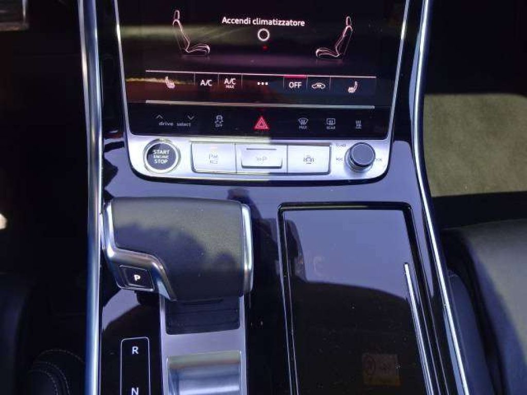 AUDI Q8 50 3.0 tdi mhev Sport quattro tiptronic DOPPIO S-L - 13
