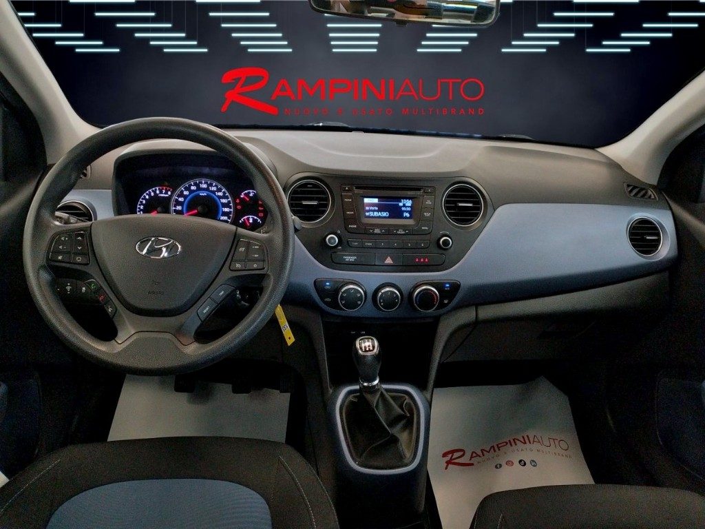 HYUNDAI i10 1.0 b. Login Unico Proprietario Ok Neopatentati - 14