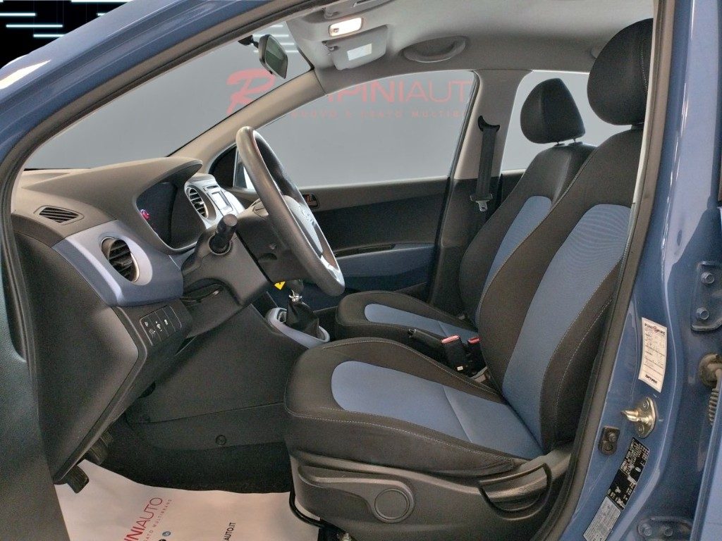 HYUNDAI i10 1.0 b. Login Unico Proprietario Ok Neopatentati - 16
