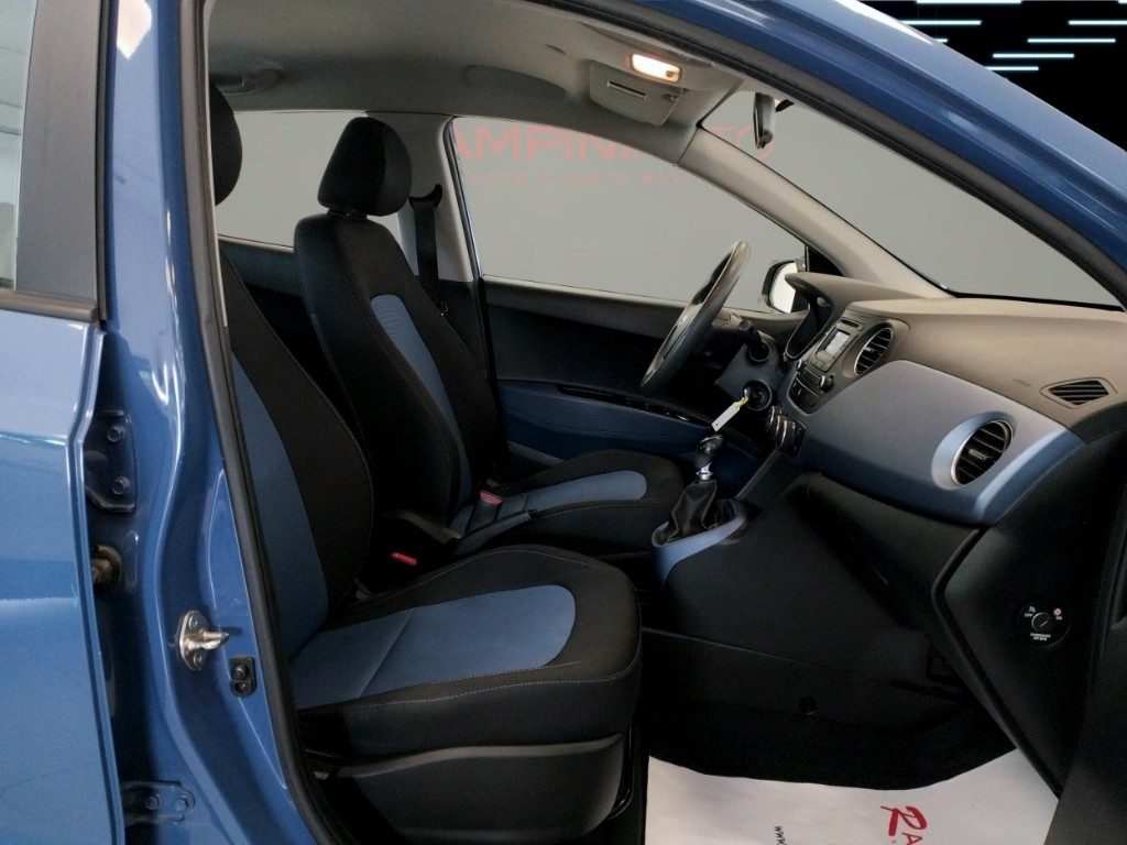 HYUNDAI i10 1.0 b. Login Unico Proprietario Ok Neopatentati - 19